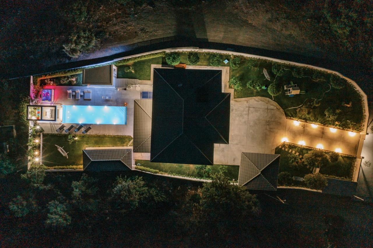M Mansion Villa Pefki  Exterior photo
