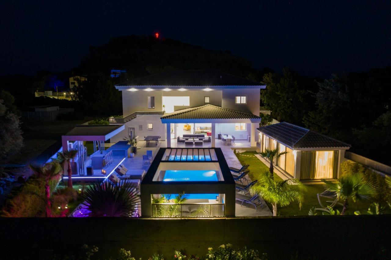 M Mansion Villa Pefki  Exterior photo