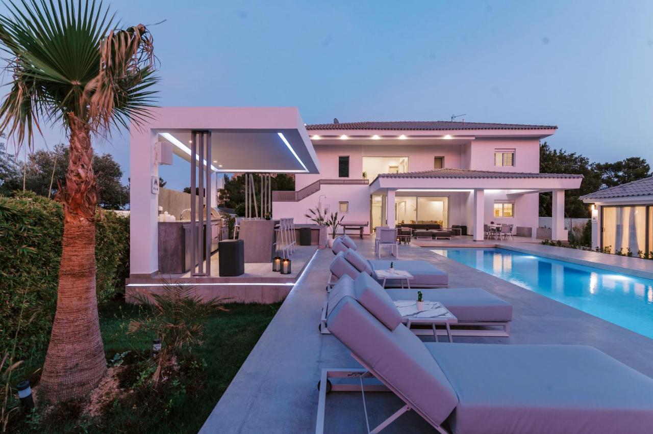 M Mansion Villa Pefki  Exterior photo