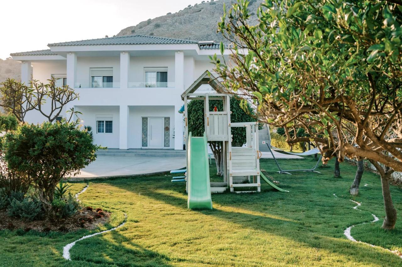 M Mansion Villa Pefki  Exterior photo