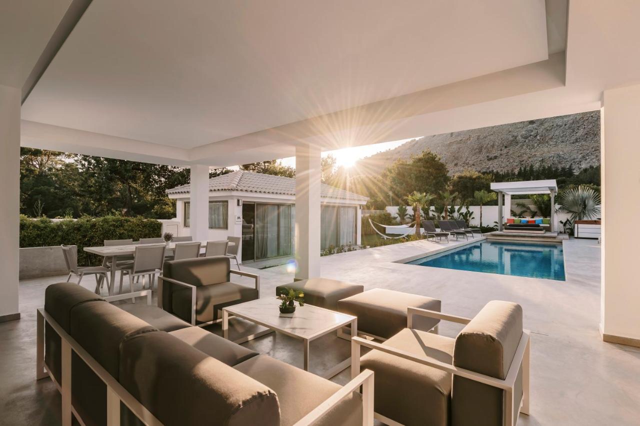 M Mansion Villa Pefki  Exterior photo