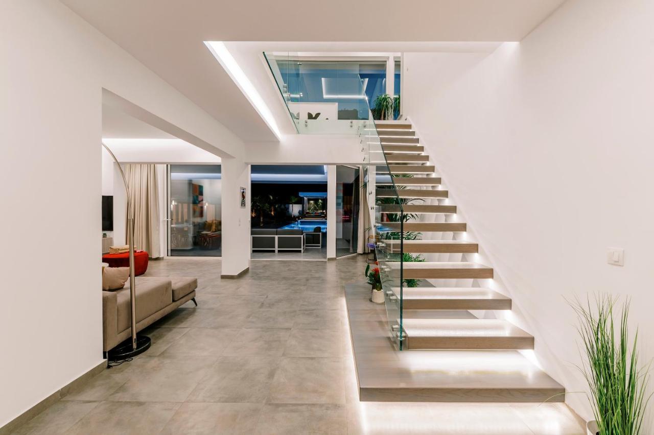 M Mansion Villa Pefki  Exterior photo