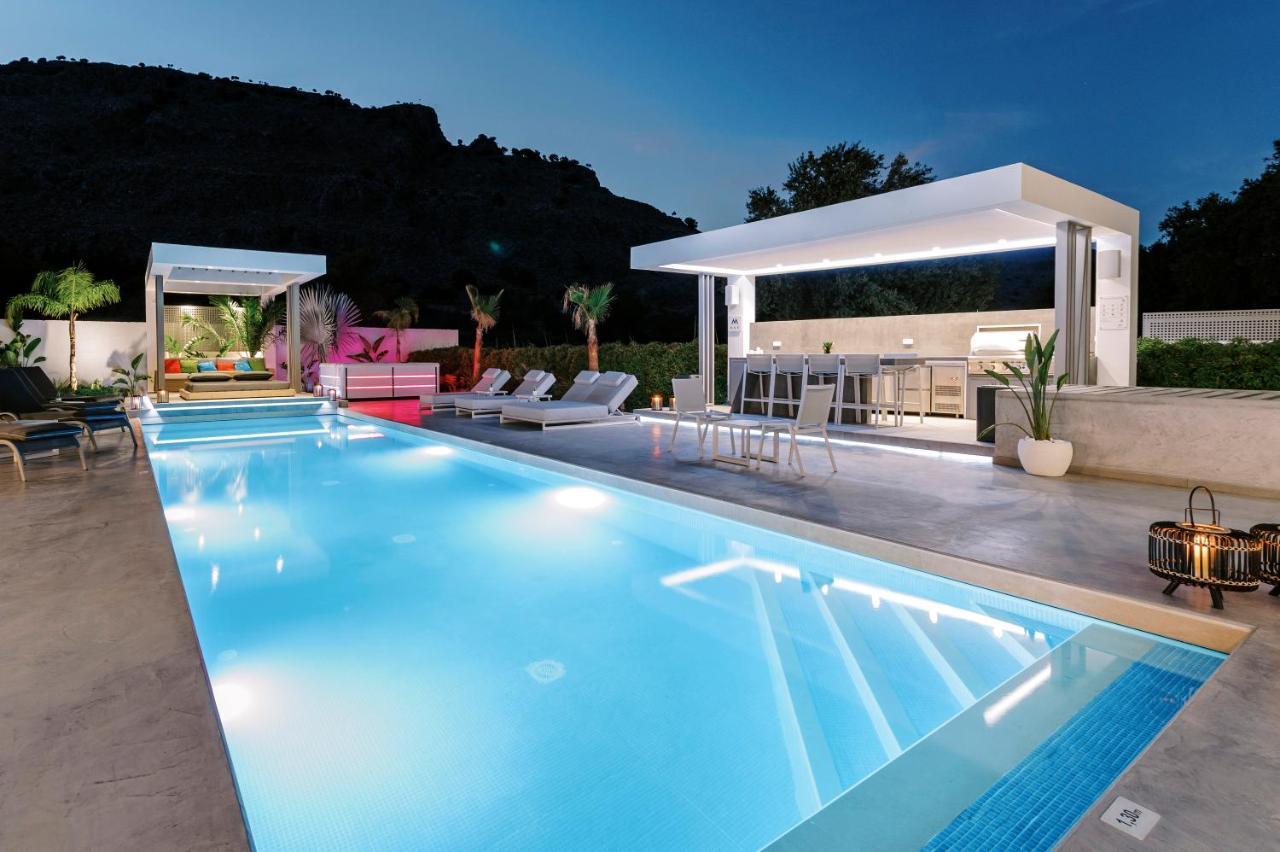 M Mansion Villa Pefki  Exterior photo